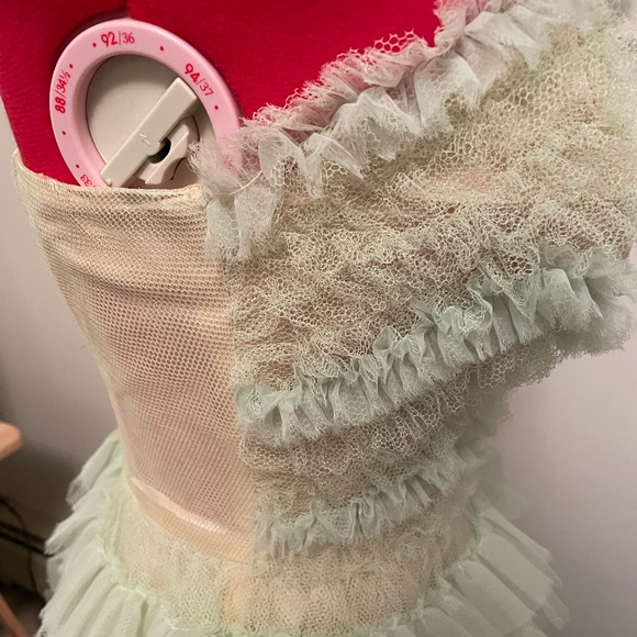 Stunning Vintage strapless ruffle dress - Picture 5 of 16